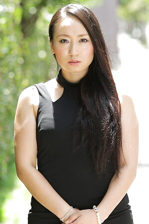 Who want to fuck the cheating wife Aya Shiina ?