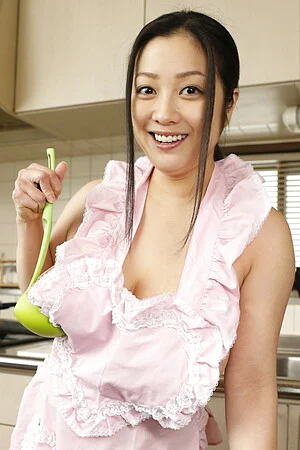 Who dreams about a wife like Minako Komuki?