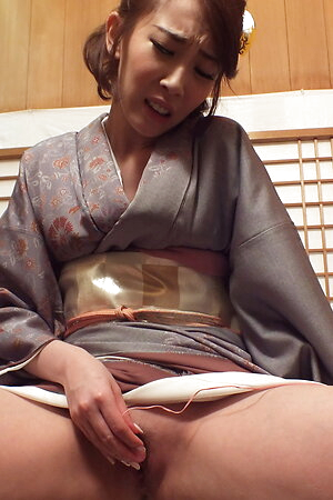 Kimono lady Aya Kisaki pleasures with a toy in her tight pussy