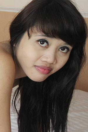 Pregnant pussy Indonesian Anita cutie creampied deep by white guy